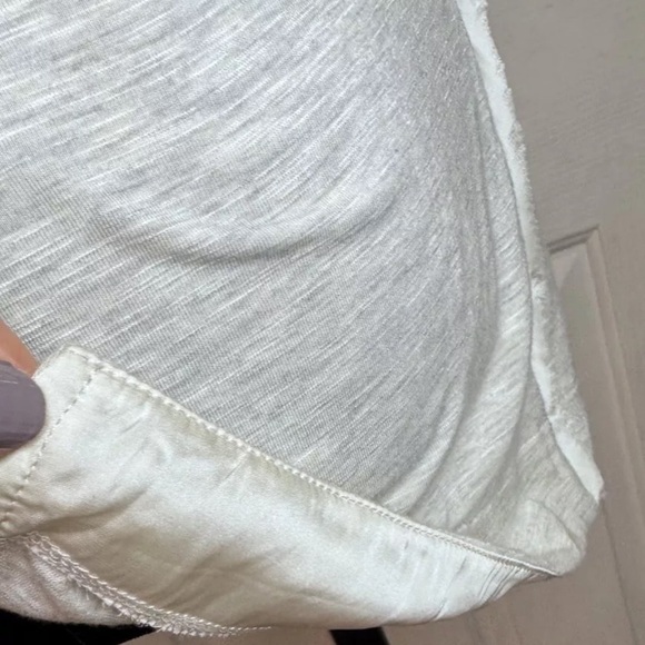 Anthropologie Pure + Good Top XS Ivory Satin Trim Stretch V Neck Soft T Shirt - Picture 5 of 8